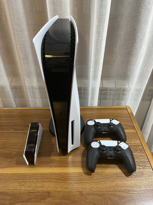 Playstation 5 в идеальном состянии