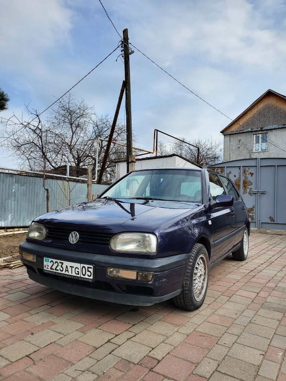 Продается Volkswagen golf 1995г.