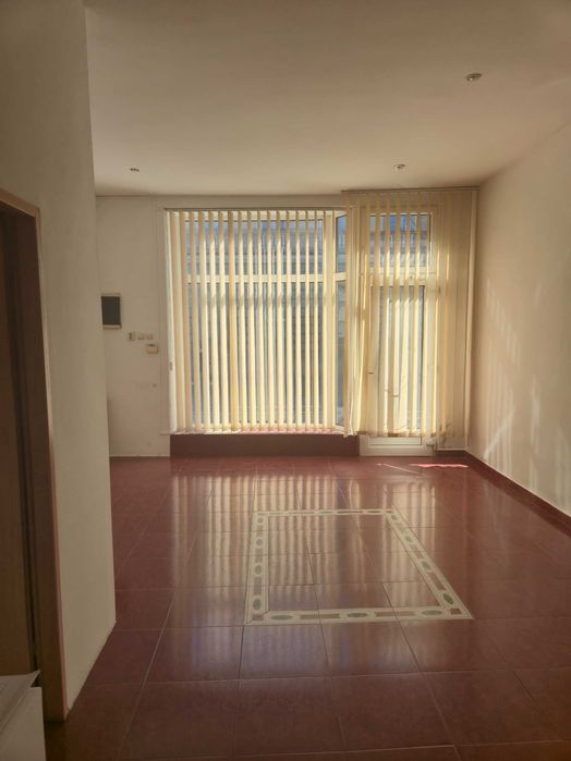 PF Vand spatiu comercial Lugoj