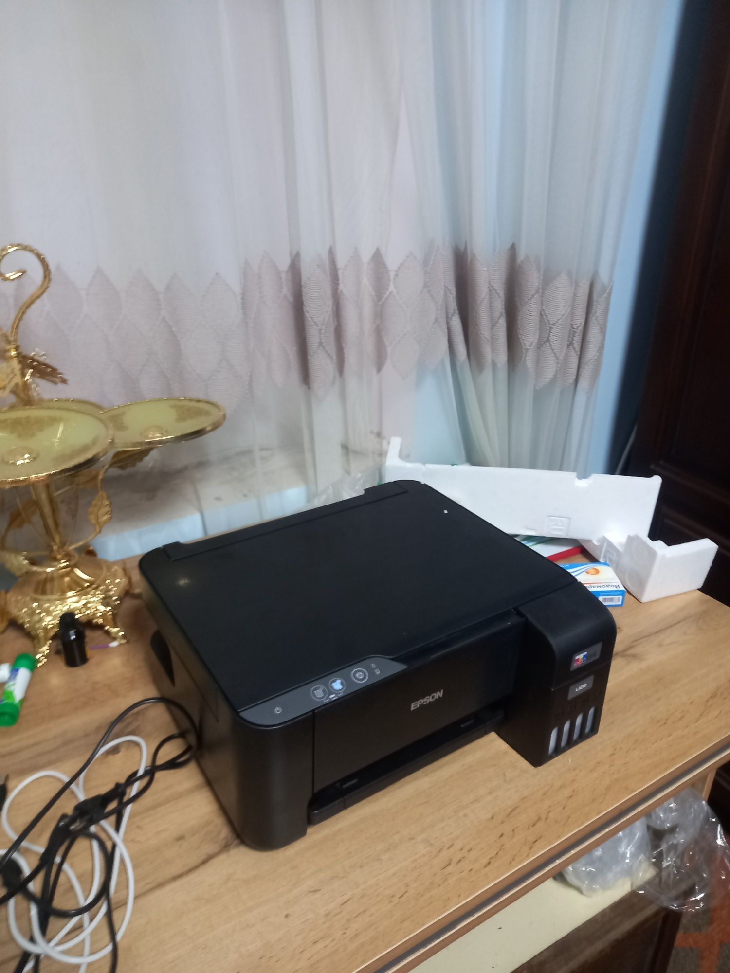 Принтер EPSON  сотилади почти янгиде коп ишлатилмади