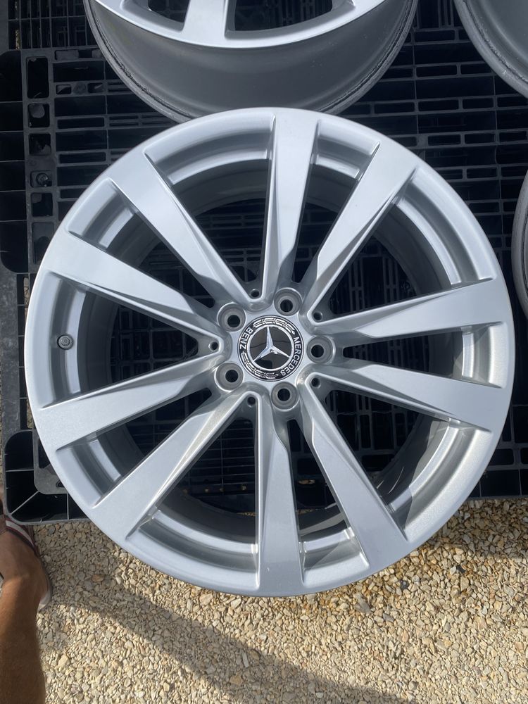 19 цола 5 х 112 мм S Класа W 223 , E , C , CLS , GLE