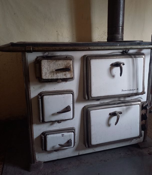 Чугунена печка на дърва Балкан 6