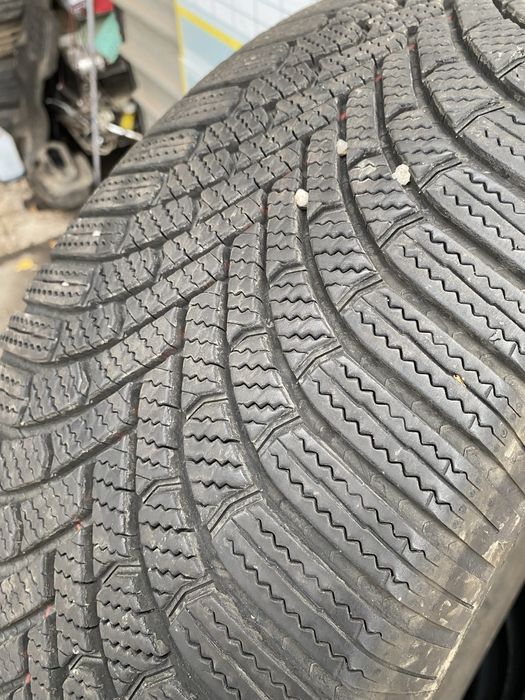 255/65/17 Bridgestone 4 бр 2024