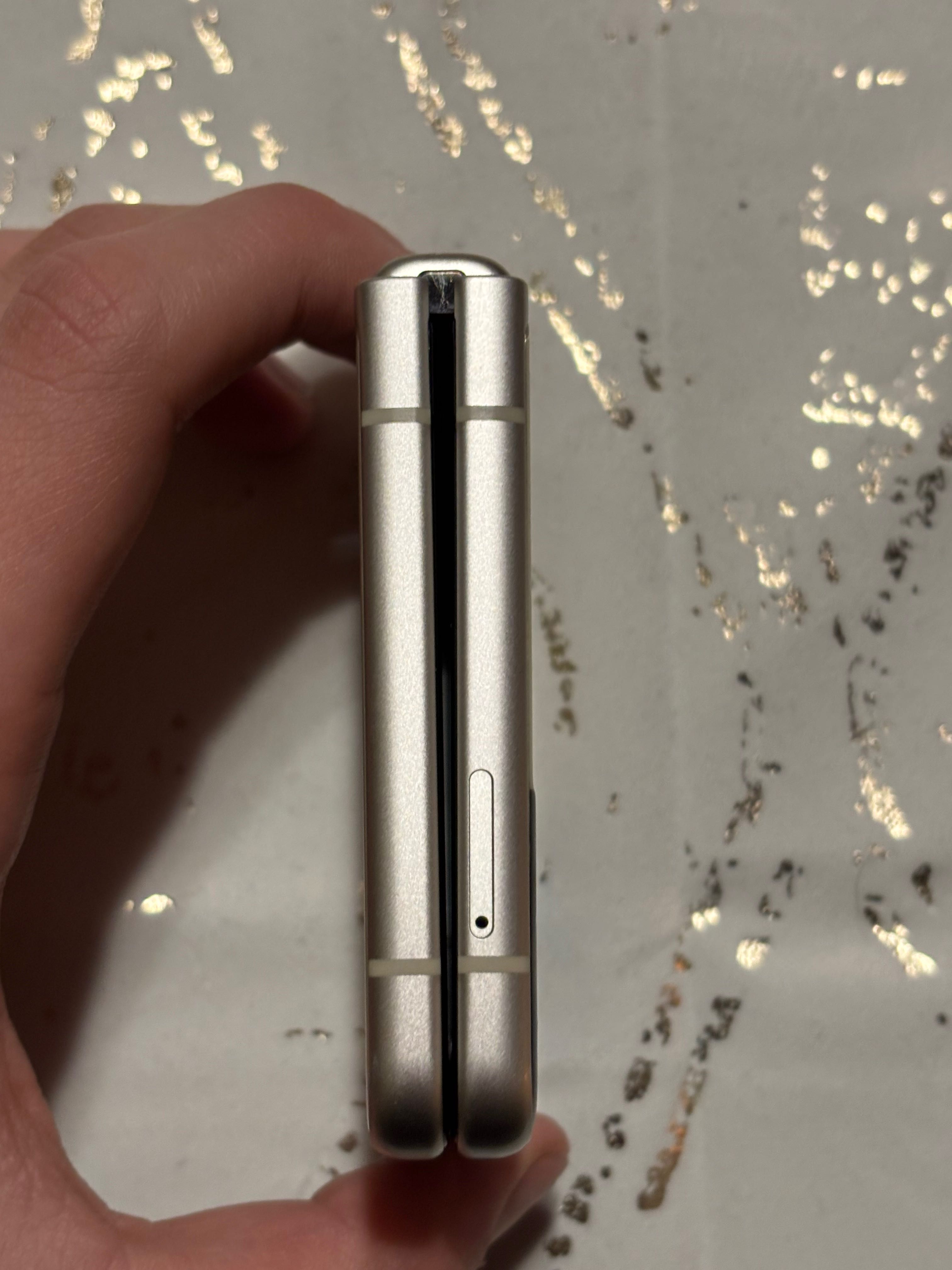 Samsung Galaxy Z Flip 3 ПЕРЕФКТЕН!!!