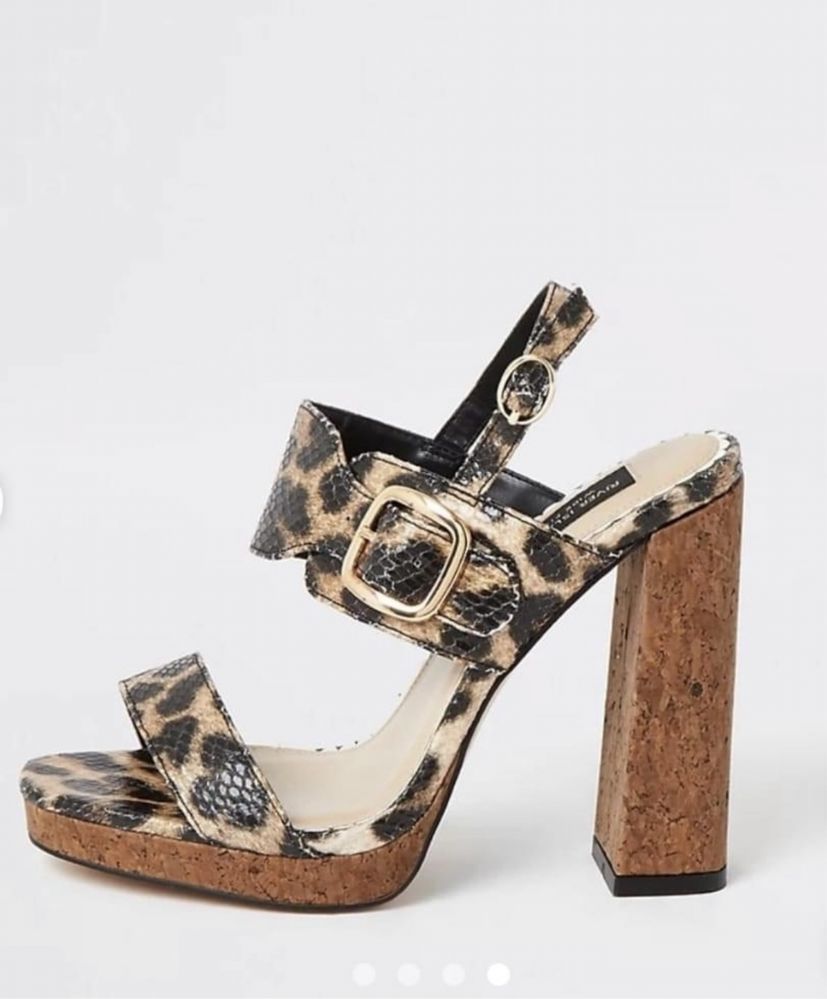 Сандали на ток River Island