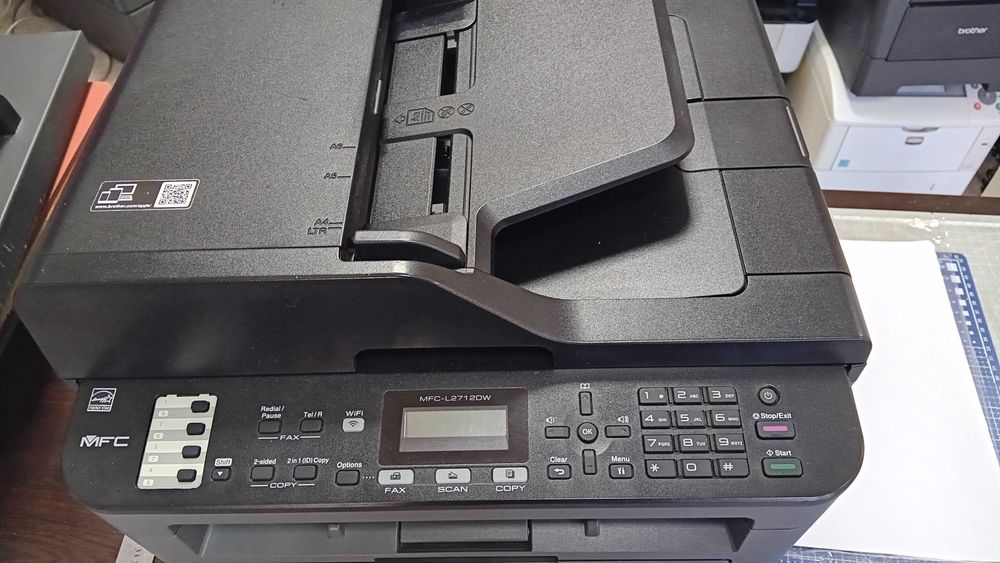 Отличен! Безжичен Wi-Fi лазерен принтер 3 в 1 Brother DCP L2712DW