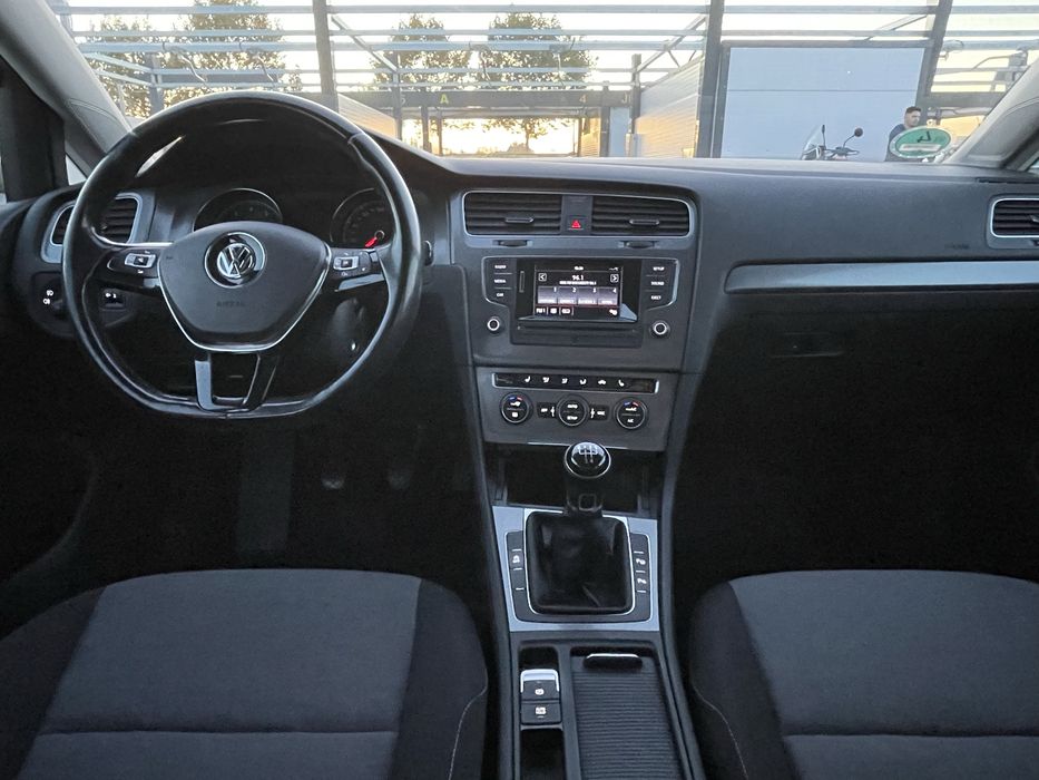 De vinzare vw golf 7