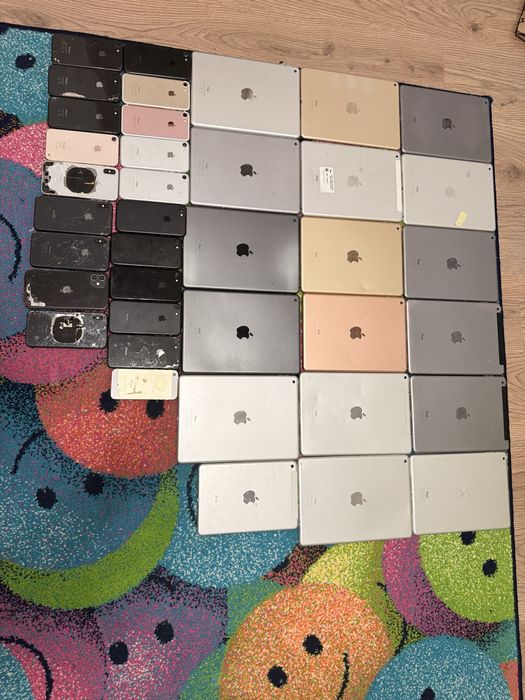 vand lot ipad si iphone