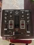 Mixer Behringer VMX100USB