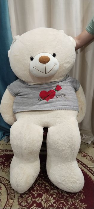 Продам игрушку медведя