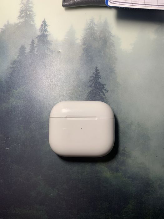 Airpods 3 белый , оригинал , кейс без наушников
