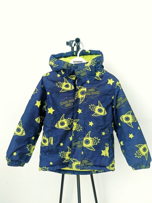 Демисезонная куртка на мальчика, размер 110, 4-5 лет