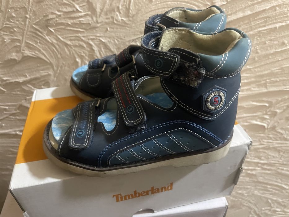 Продам детскую ортопедическую обувь