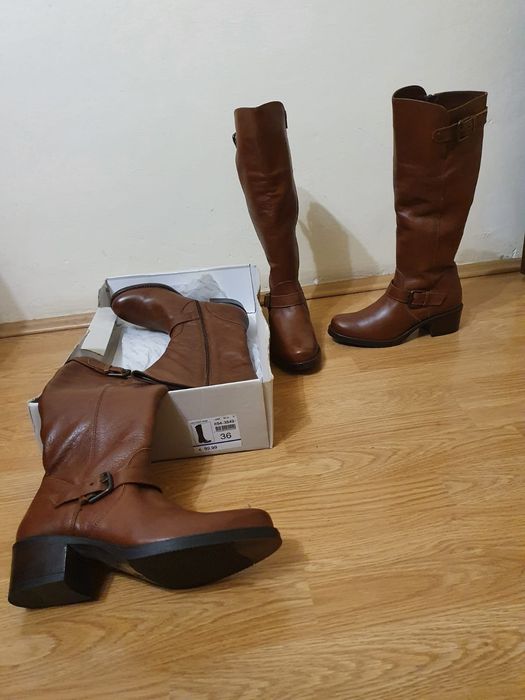 Cizme Bata noi de firma din Italia