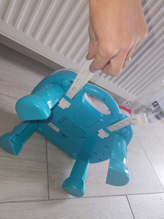 Masuta interactiva cu picioare detasabile