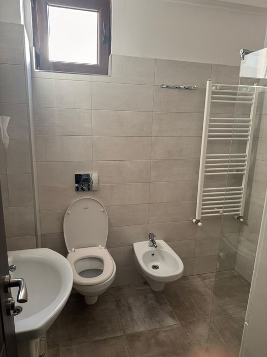 Inchiriez apartament bul dem radulescu bloc X3