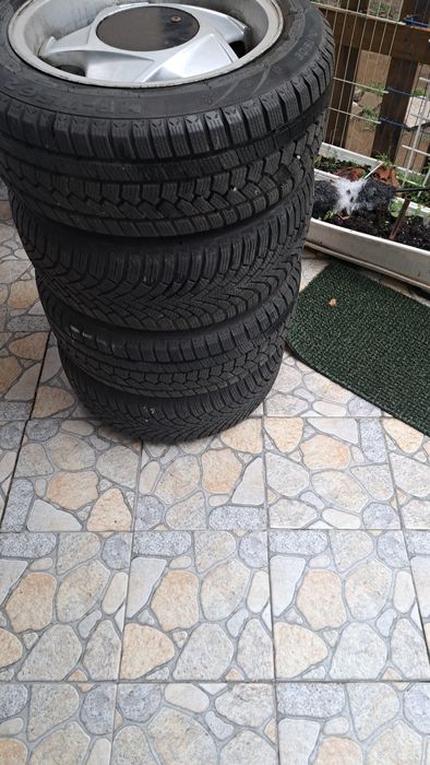 Vand jante cu anvelope