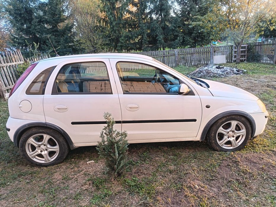 Vand Opel Corsa în stare bună