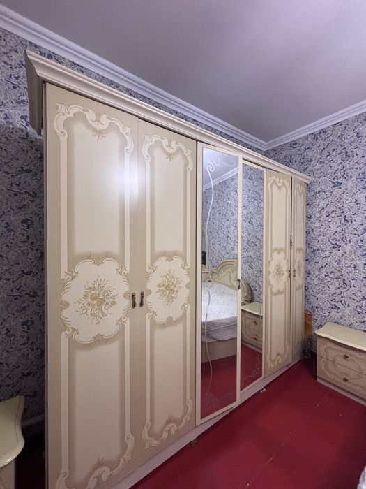 Спальный гарнитур