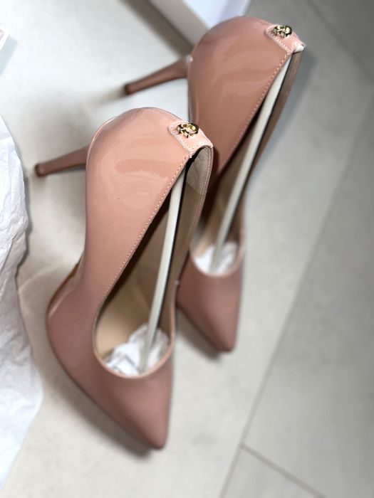 Обувки на ток Guess, размер 40 - розови, лачени