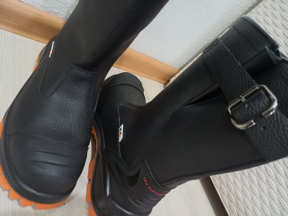 Спец обувь. Продаётся