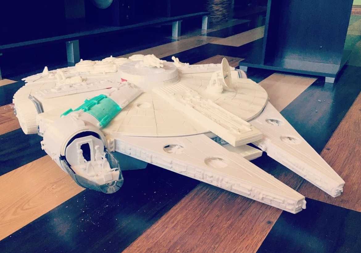 Star Wars Millennium Falcon / Хилядолетния Сокол