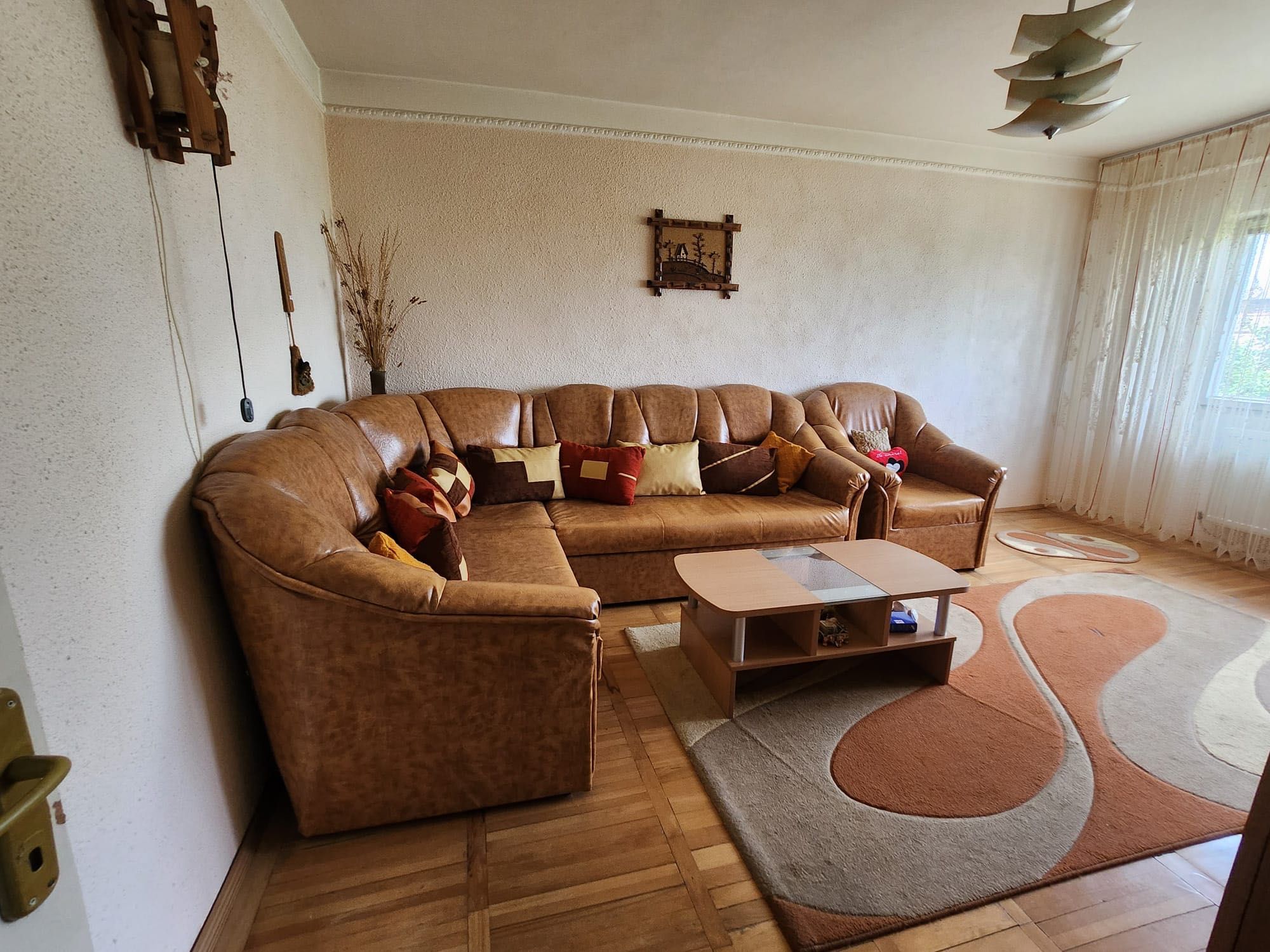 De vanzare Ap 3 camere 65,50 mp