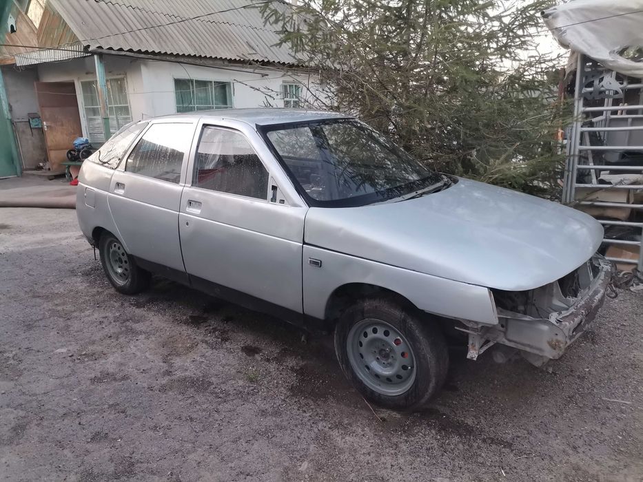 Продам ваз 2112 в разобранном виде