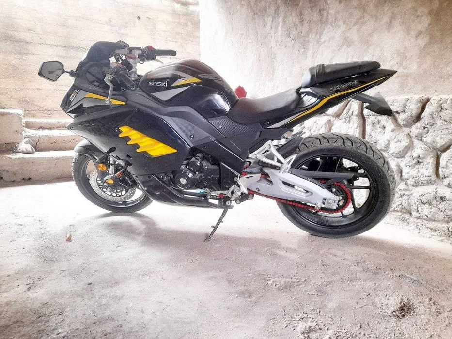 Prodam Mototsikl sostoyaniyasi yengi probegi 1400km  yili 2023