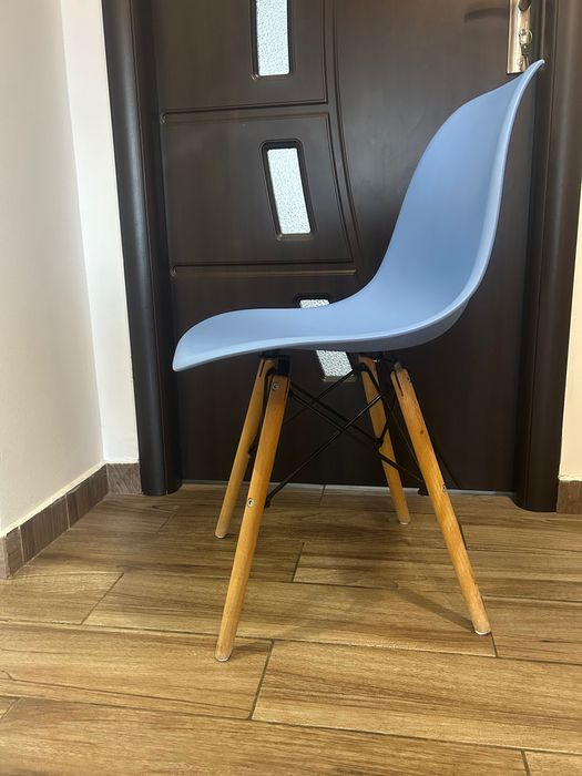 Vând scaune bucătărie