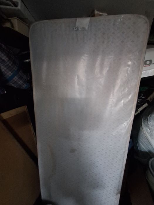 Матрас бу в хорошем состоянии