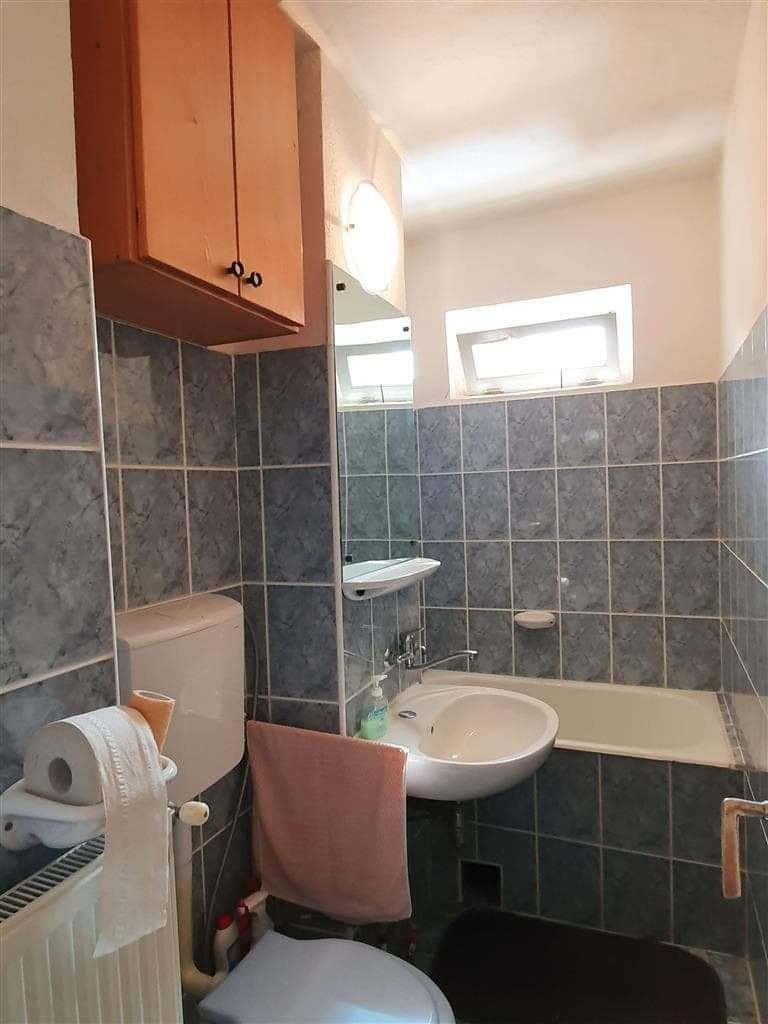 Ofer spre închiriere apartament 2 camere zona ciresica