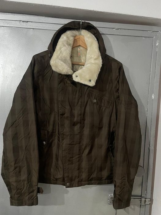 Geaca Burton marimea L cu interior blana