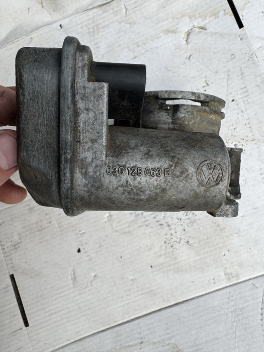 Clapeta acceleratie pt 2.0 vw  bkp bkd passat golf touran sharan etc