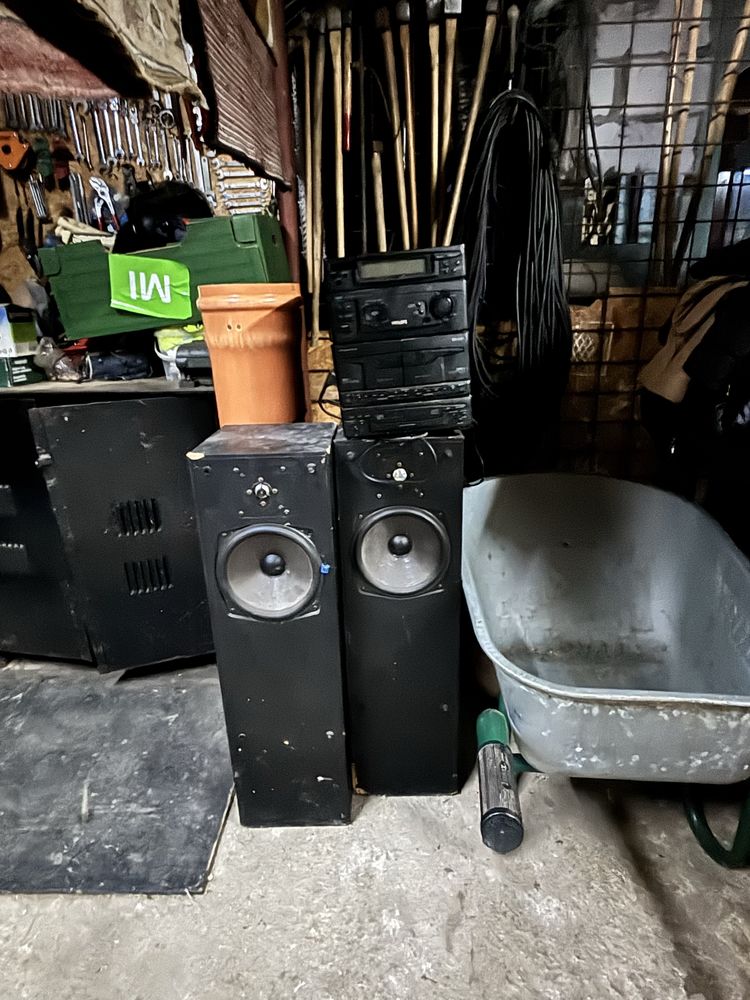 Boxe philips doua boxe si o combina muzicala