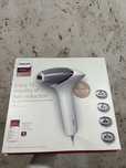 Фотоепилатор Philips Lumea