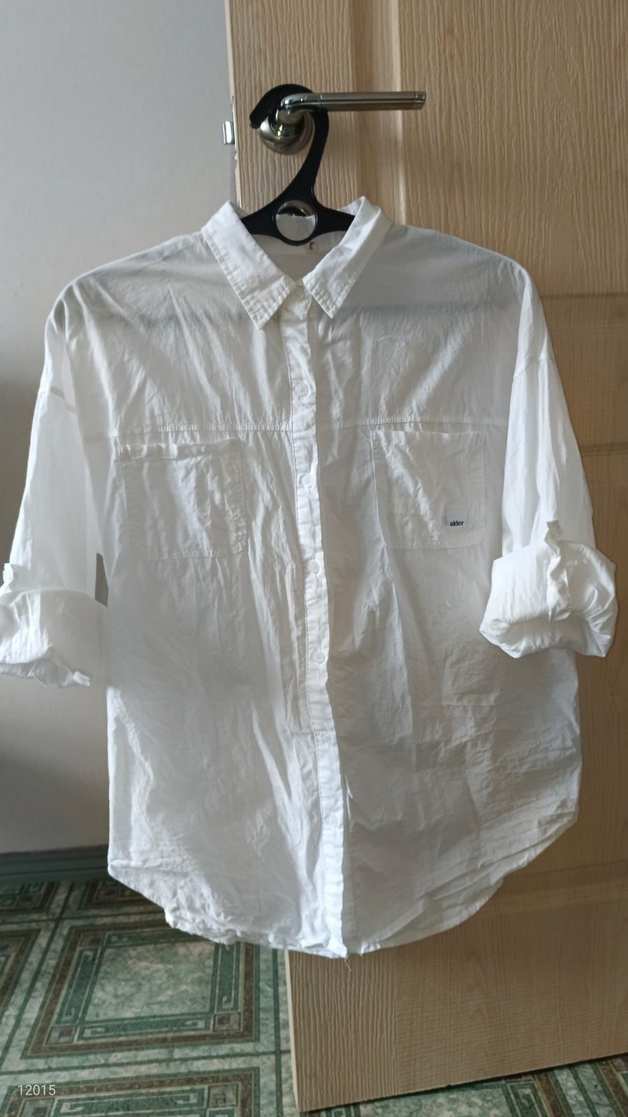 Белая женская рубашка летняя