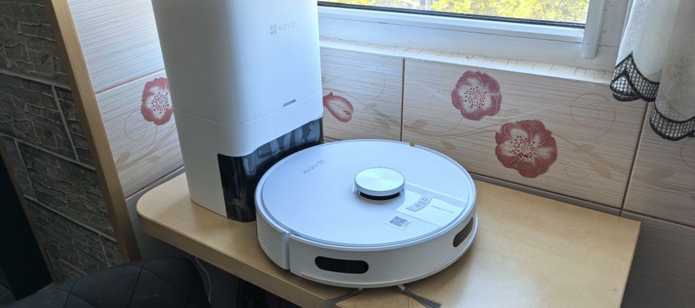 Aspirator Robot Ezviz RE4 PLUS--Functie MOP--240 min-NOU (tipla pe el)