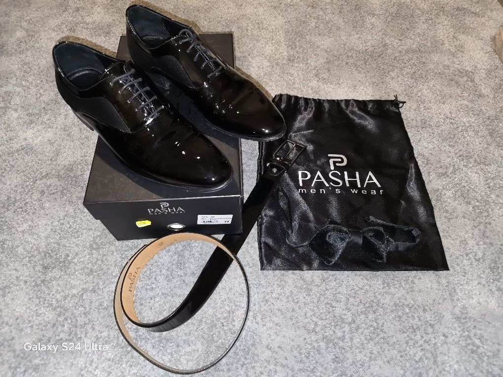 Pantofi, curea, papion pasha