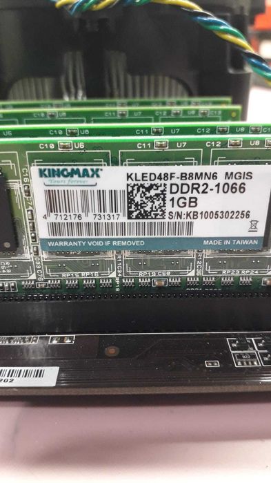 Kit placa de baza ASUS P5Q SE PLUS +CPU Xeon X5460 3.16GHz+ 4GRAM