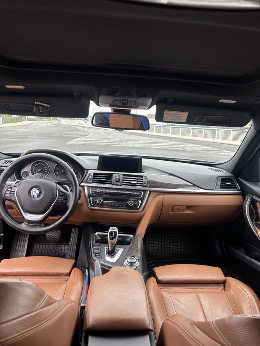 BMW F30 2.0D • Pachet luxury • CarPlay • Trapa • 1 Buton