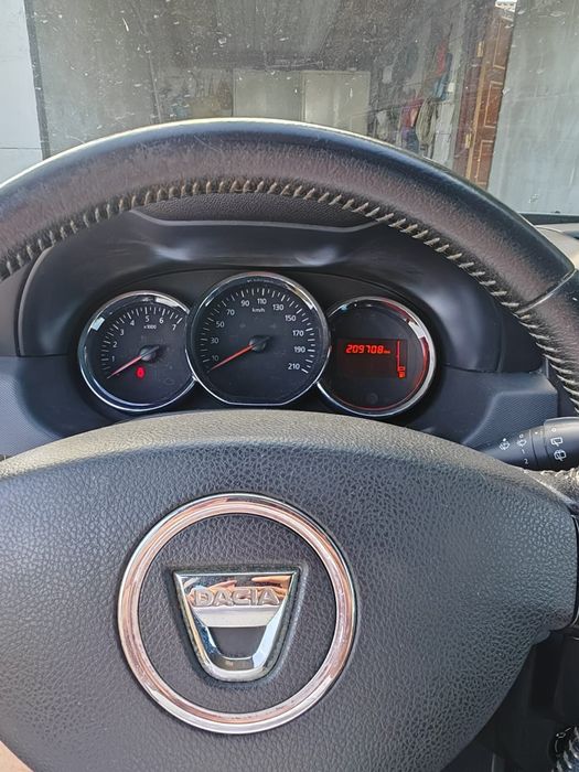 Vând Dacia Duster Euro 5