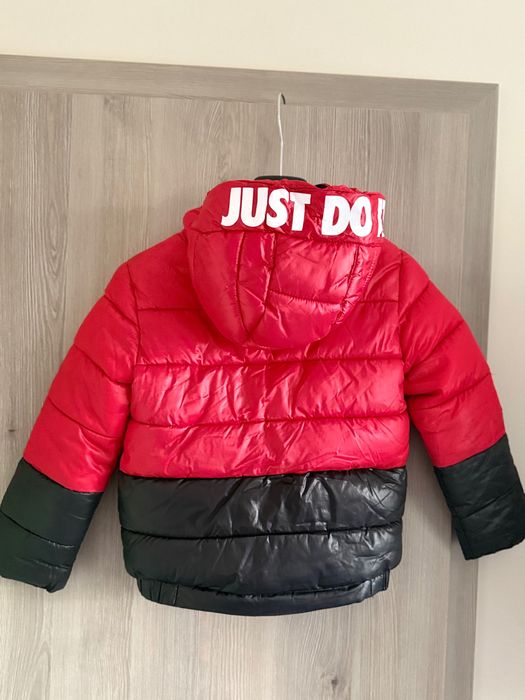 Детско яке Nike 3-4 г