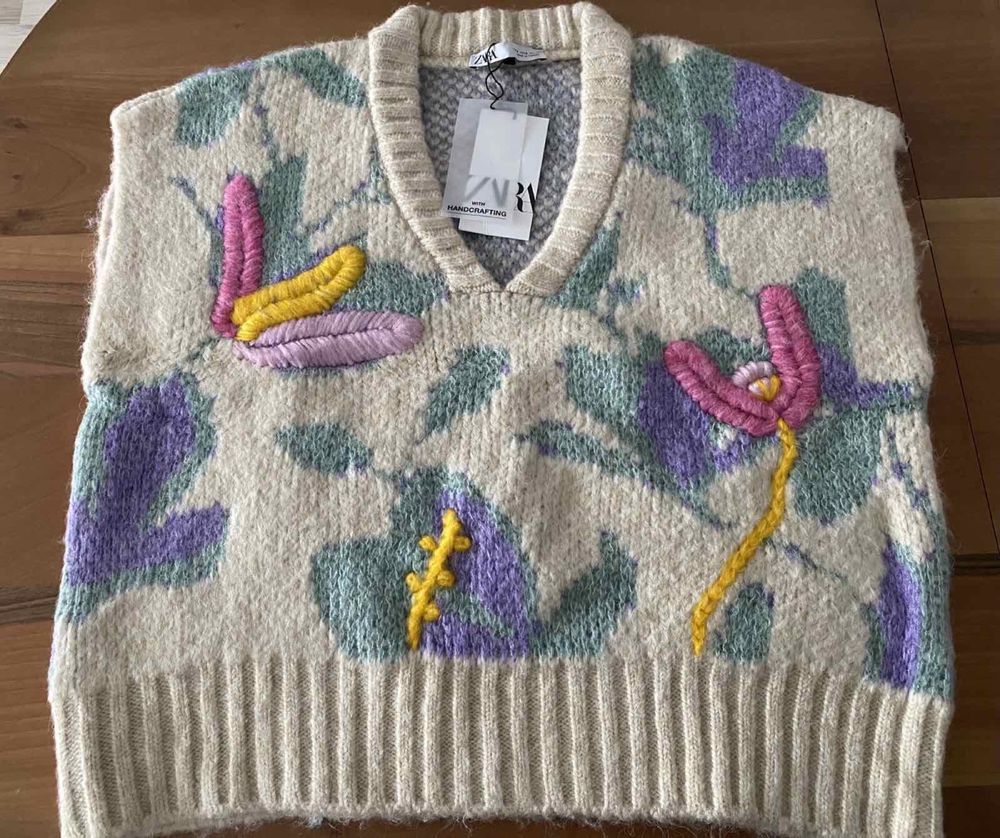 Бродирано елече ZARA