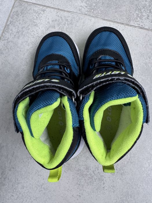 Adidasi/Ghete toamna sport, Lotto, M 26