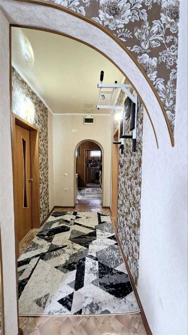 Дом 4- комнаты по Матросова все центральное
