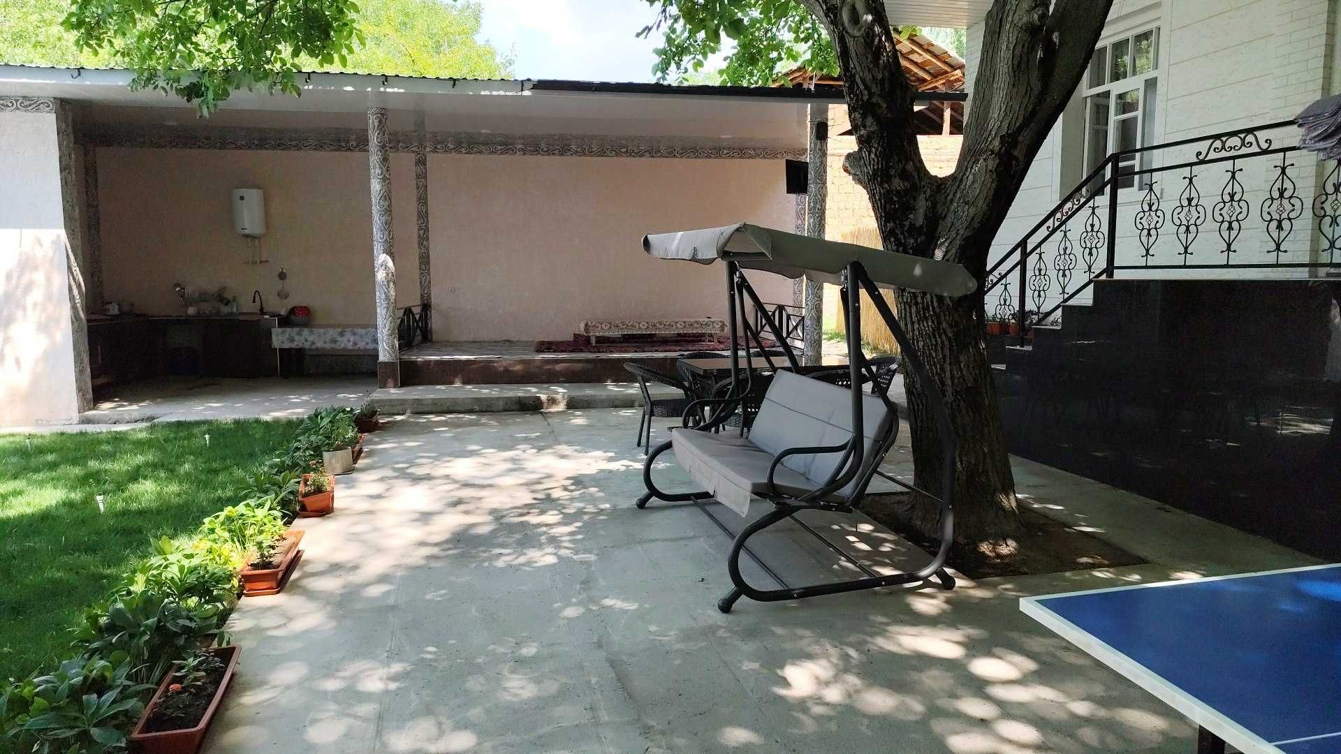 Oqtosh oilaviy dacha. Quyoshga yaqin. Faqat oila uchun!