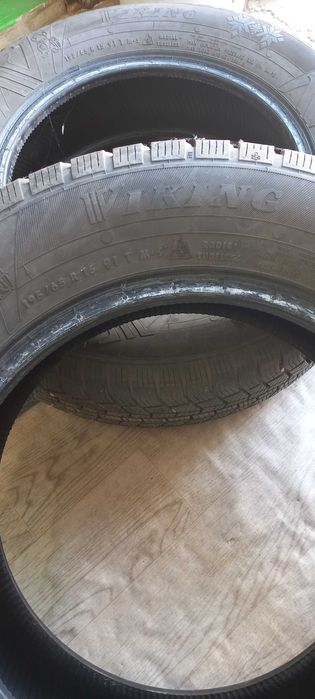 Гуми зимни.2 бр. 195/65 R15