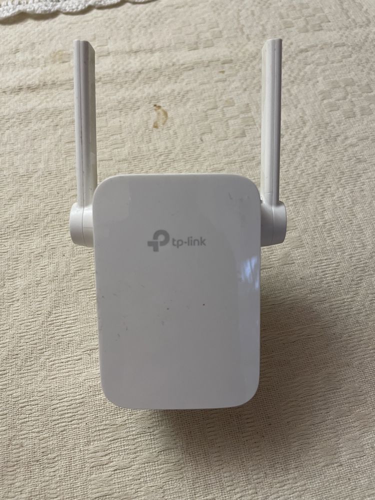 Router Cisco + 2 extender Tp link