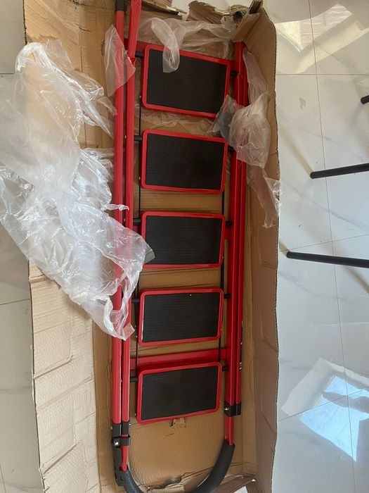 Стремянка антискользящее покрытие Стремянка Лестница 4 ступени